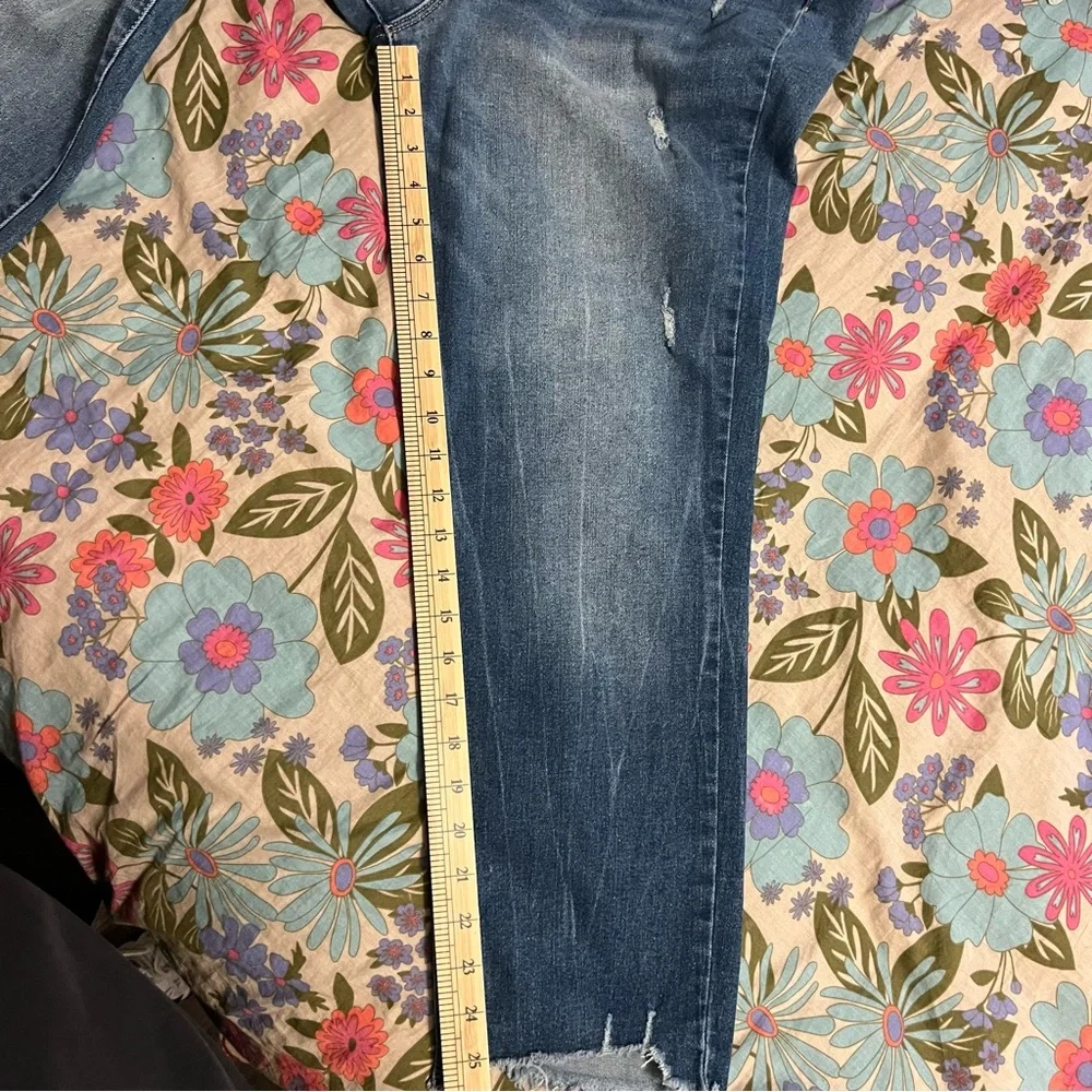 Nicole Miller Blue Straight Leg ankle Jeans distressed cutoff styling plus 16 - Picture 5 of 8